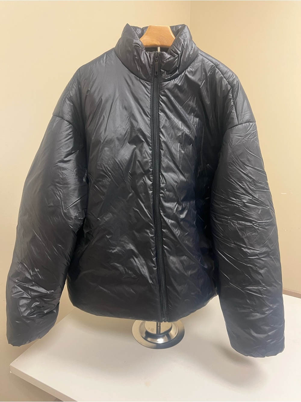 Men’s Black Puffer Jacket - Insulated Zip-Front Coat